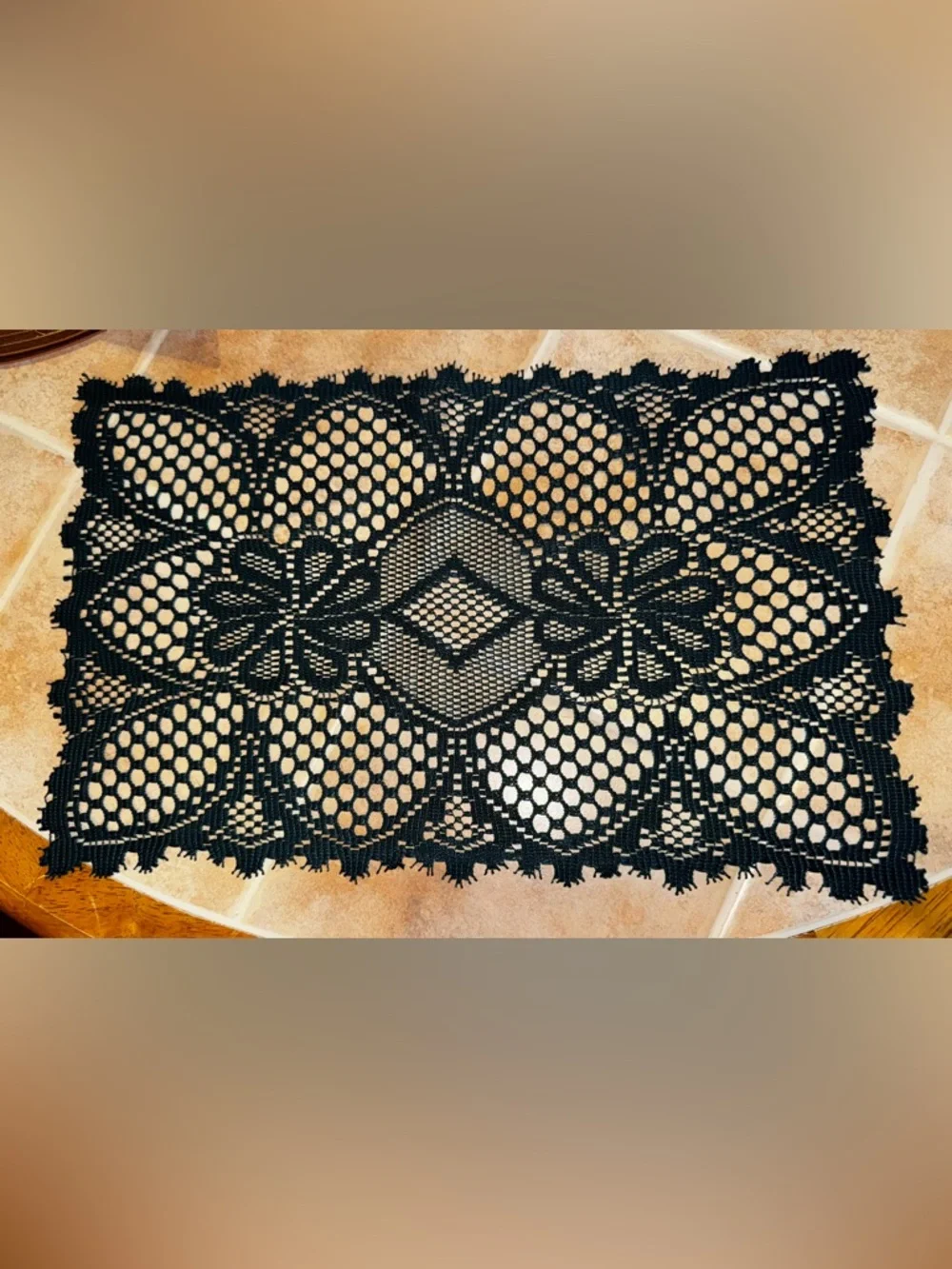 Vintage 3 Evergreen Doilies ✨